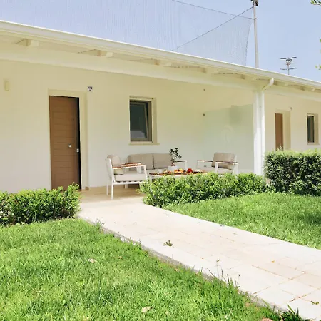 Parque de vacaciones Village Baia Turchese 4*