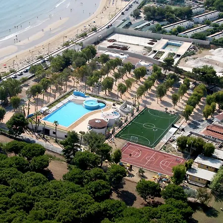 Semesterpark Village Baia Turchese 4*